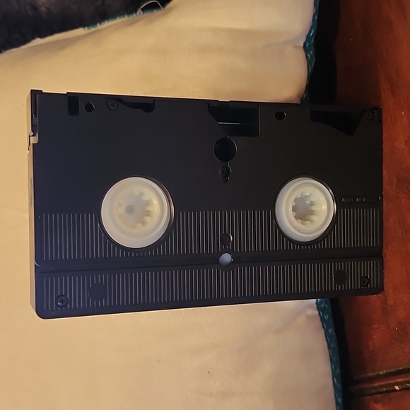VHS TAPE - Picture 5 of 6